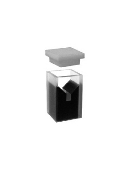 Micro-cuvette with black walls and lid